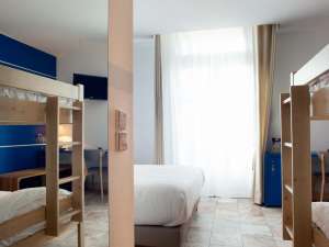 hotel Dauphin   LD 36