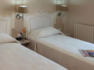 hotel majestic lourdes centre 13